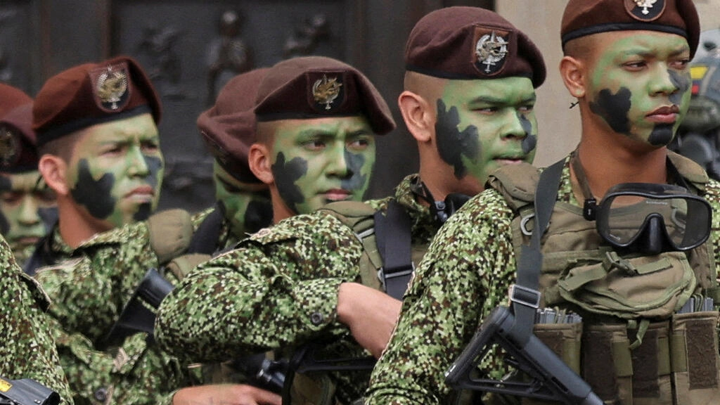 Colombie : le président Gustavo Petro fait le ménage dans l'état-major de l'armée