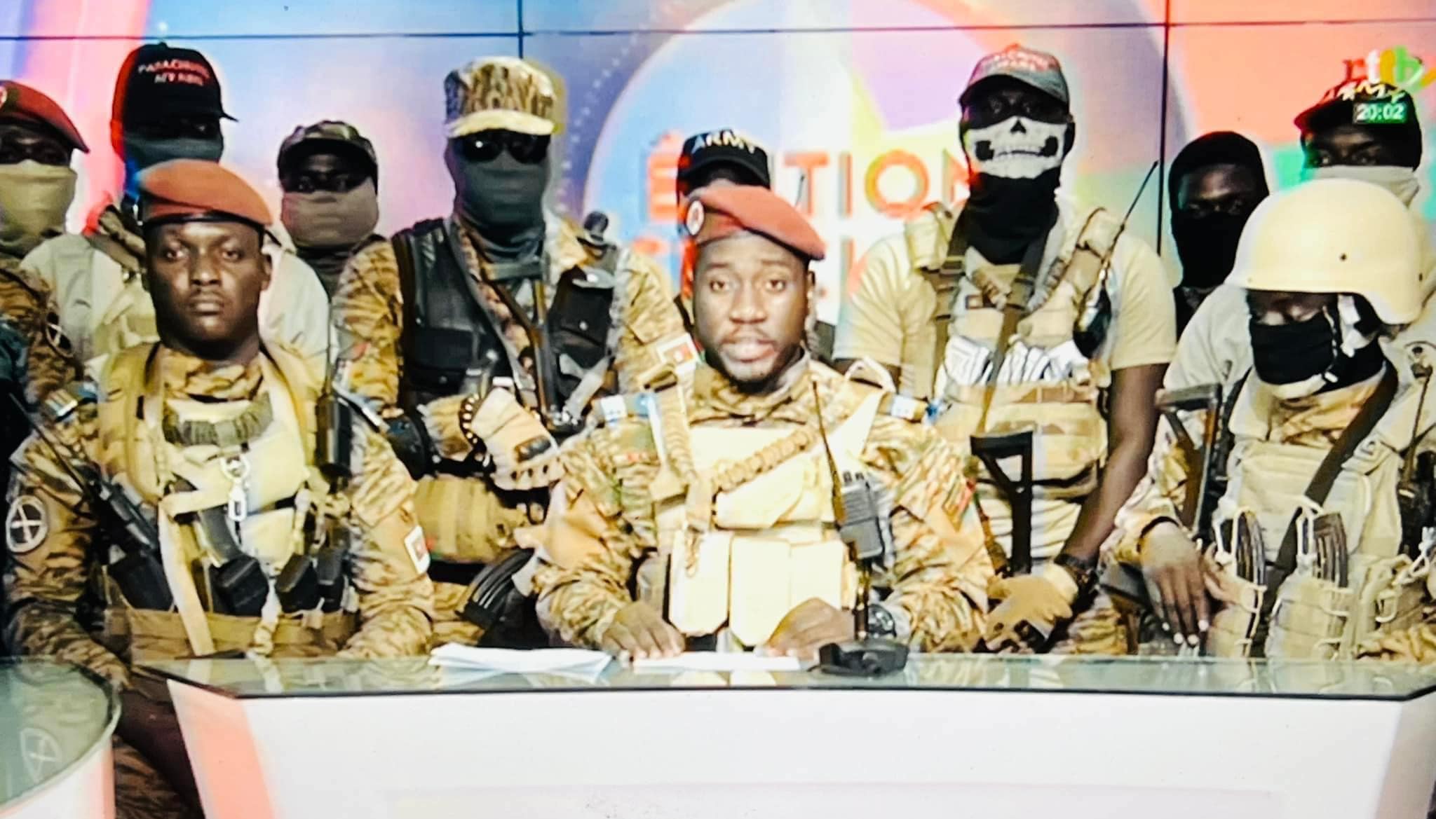 Burkina,  Coup d'Etat confirmé, le capitaine Ibrahima Traorè prend le pouvoir 