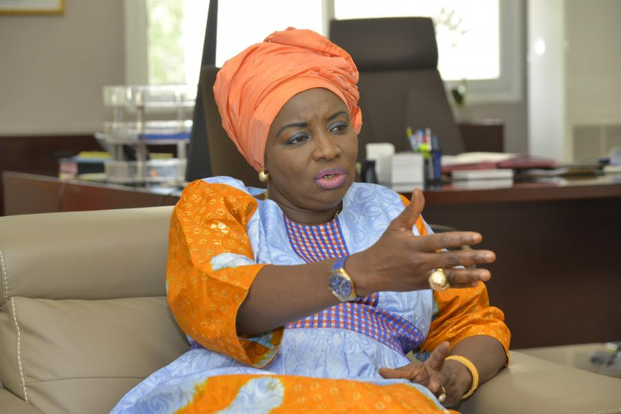  Mimi Touré met en garde Isméla Madior Fall sur le troisième mandat de Macky