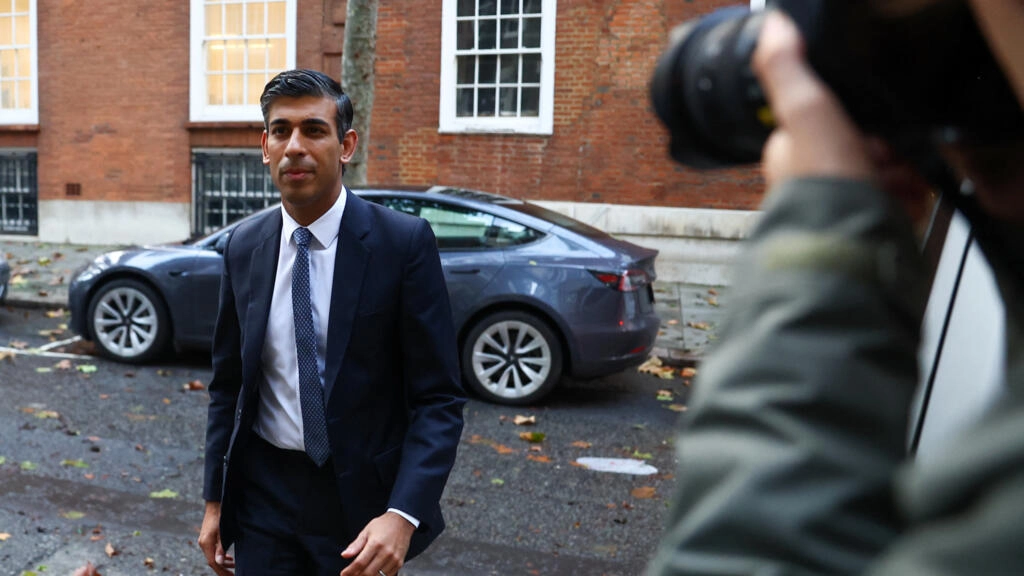 Royaume-Uni: Rishi Sunak désigné pour devenir Premier ministre