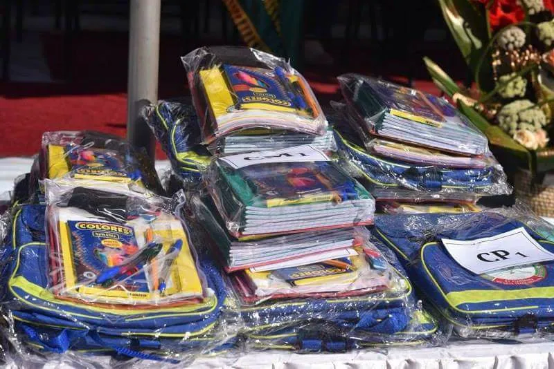​FANN- POINT-E AMITIÉ : Plus 1500 kits scolaires octroyés aux élèves démunis