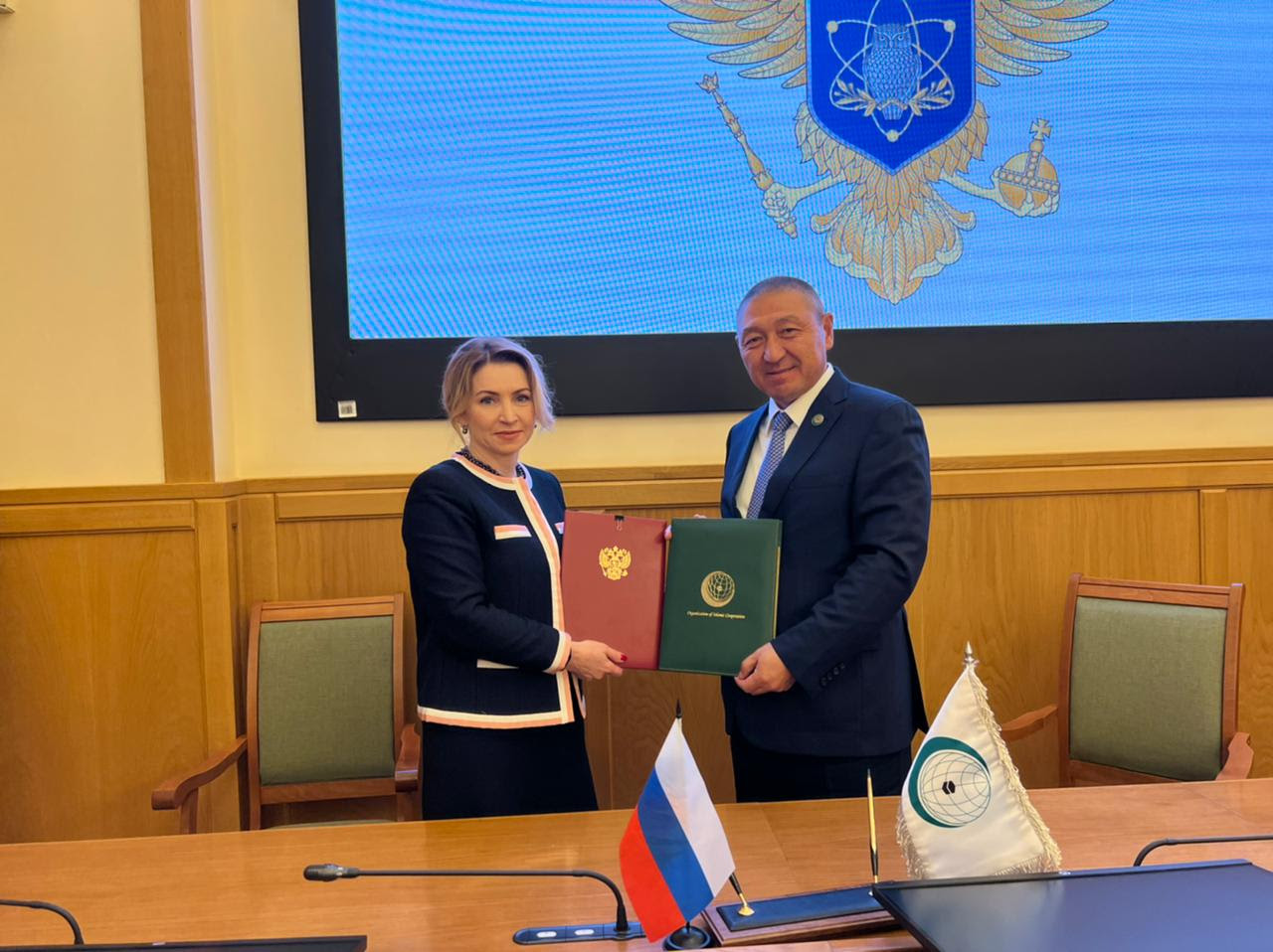 Enseignement supérieur et sciences :  L'OCI signe un protocole d'accord avec la Russie 