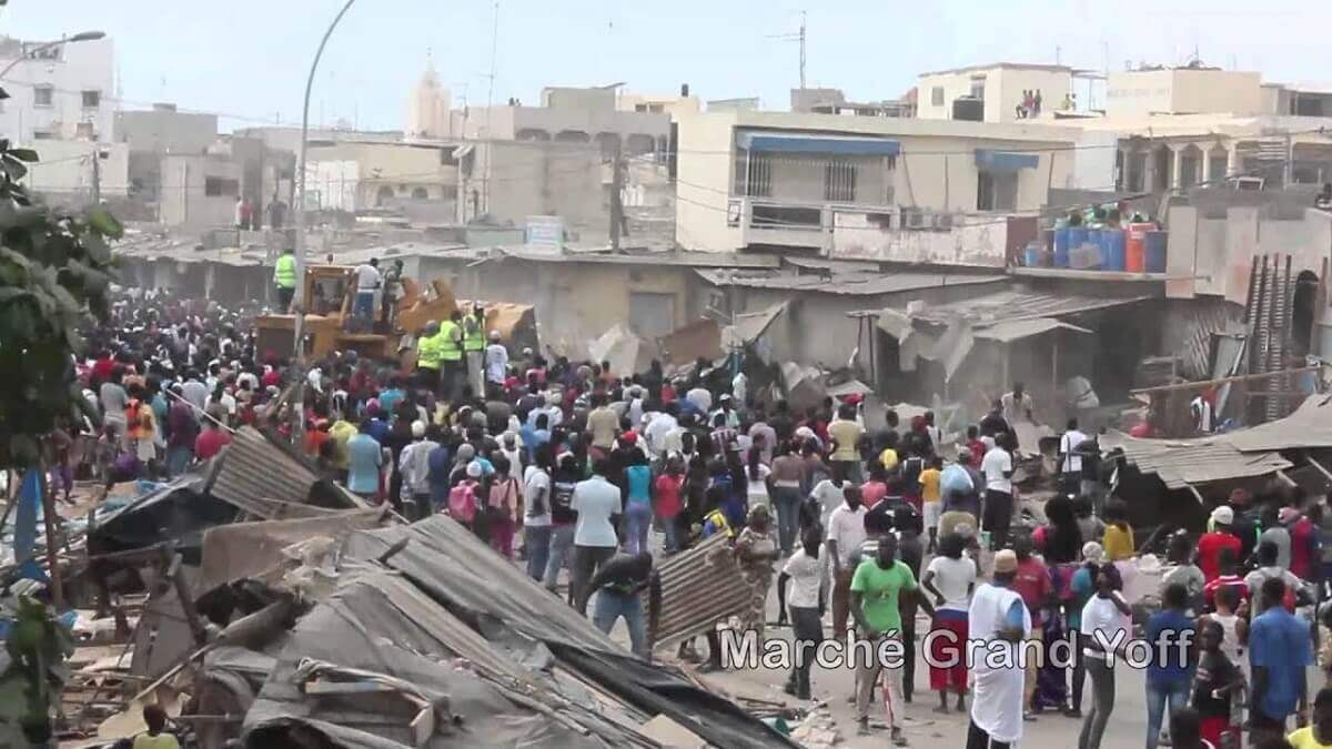 ​GRAND-YOFF : Un marché de tous les dangers !