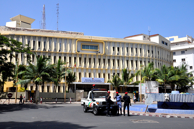 Recrudescence des mouvements et Partis...dames de compagnie du pouvoir