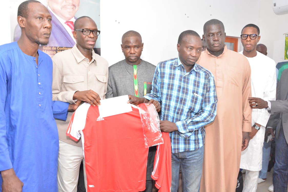 THIES : Le DG de l’AIBD Abdoulaye Dieye équipe les 94 Asc de la Commune