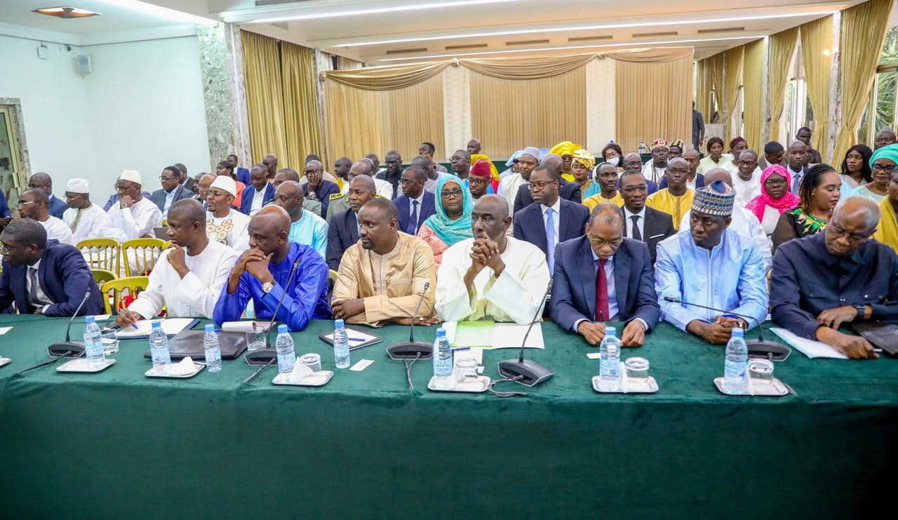 Baisse des prix des denrées et du loyer : Le satisfecit des cadres de l’Apr