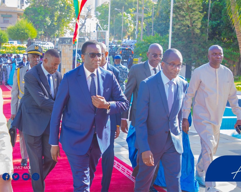 Les députés de Yewwi déposent une motion de censure contre Amadou Bâ