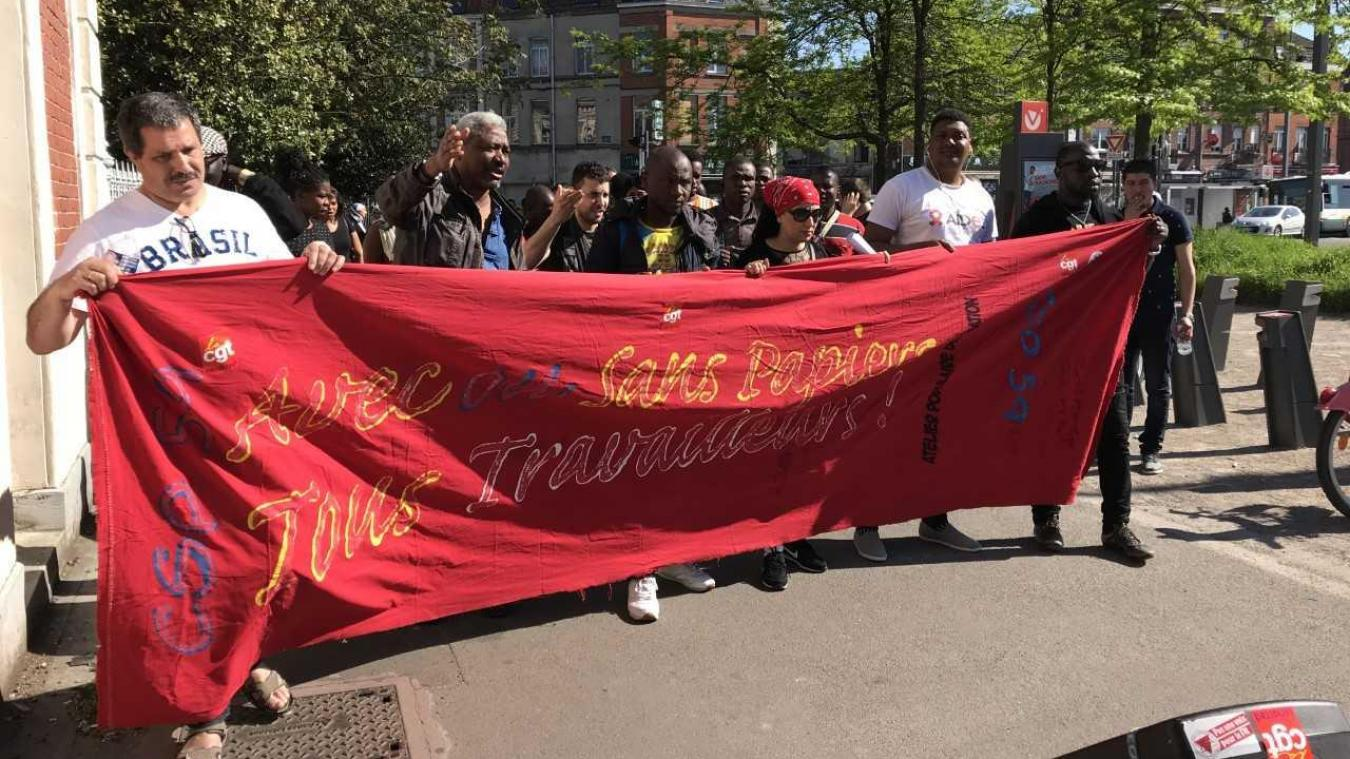 Décès du Roi Pelé : le foot à la fois “opium et soupir” (marx). Des travailleurs exploités et des peuples opprimés !