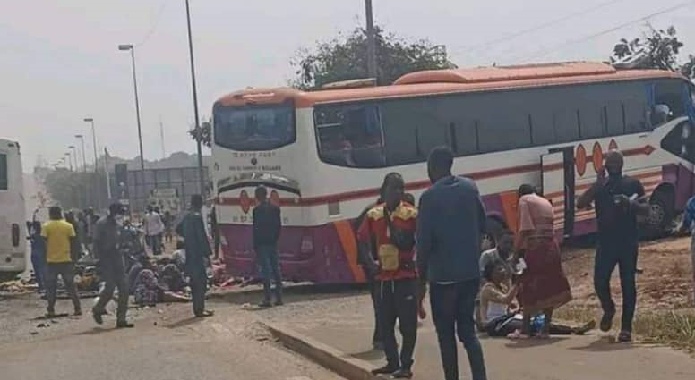 Quatorze morts dans une collision entre deux cars à Yamoussoukro