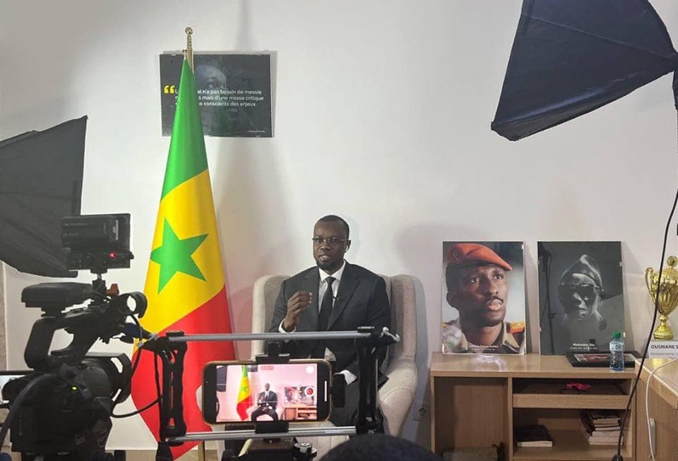 REFLET :Ousmane Sonko piégé par les médias français !