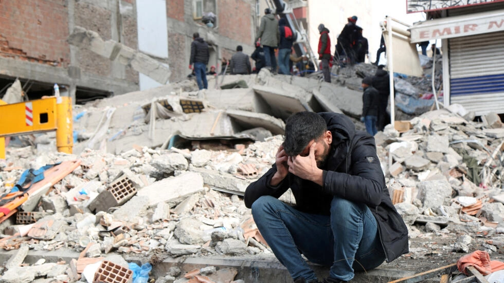 Séisme en Turquie et en Syrie: le bilan dépasse les 11 700 morts