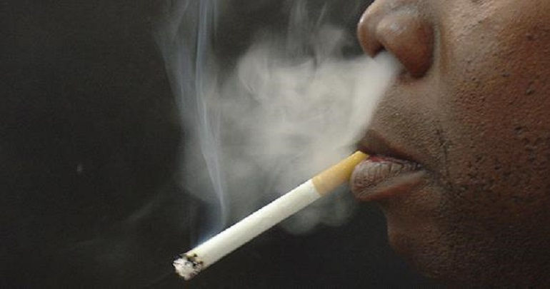 "Chaque cigarette fumée enlève 14mn de vie "