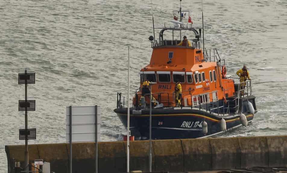 Au moins 73 migrants portés disparus après un naufrage au large de la Libye