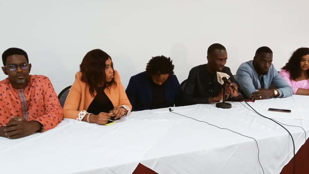 Keur Massar et Diamaguène : 50 jeunes quittent Pastef et rejoignent le Mouvement Jam Ari pour soutenir la candidature du président Macky Sall 