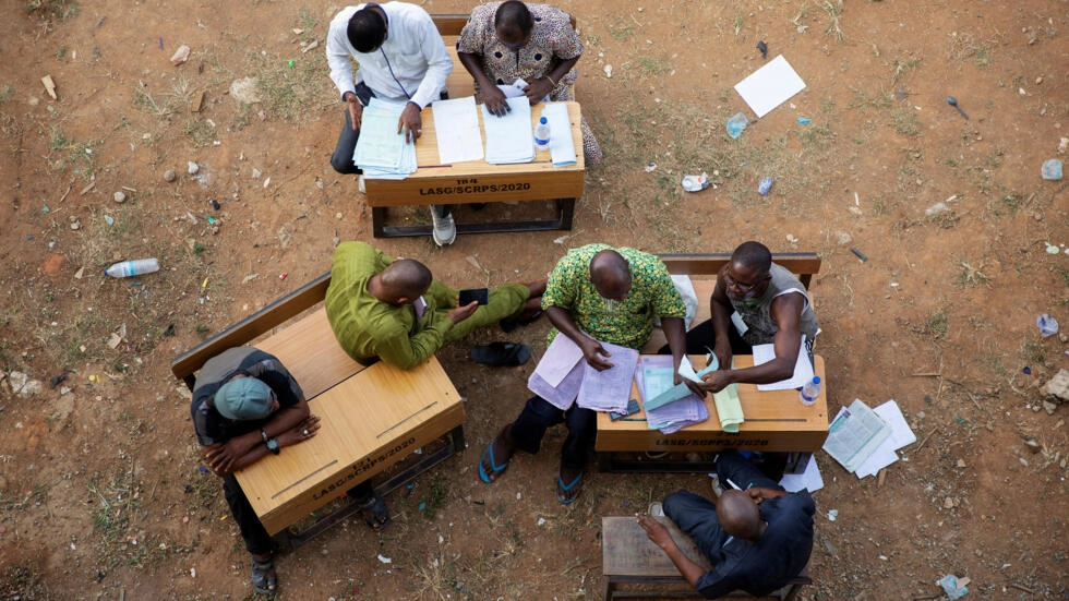 Elections au Nigeria : la Commission électorale reprend son décompte ce lundi matin
