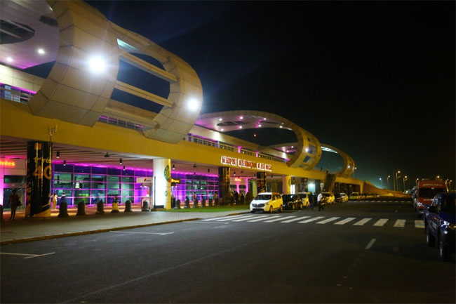 L’Aéroport International Blaise DIAGNE désigné meilleur aéroport d’Afrique dans plusieurs catégories...