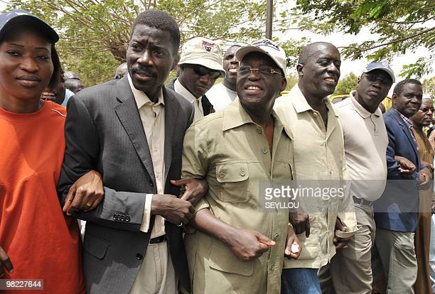 VAR : Samedi 3 avril 2010 à Dakar de nombreux opposants au régime de Wade ont manifesté
