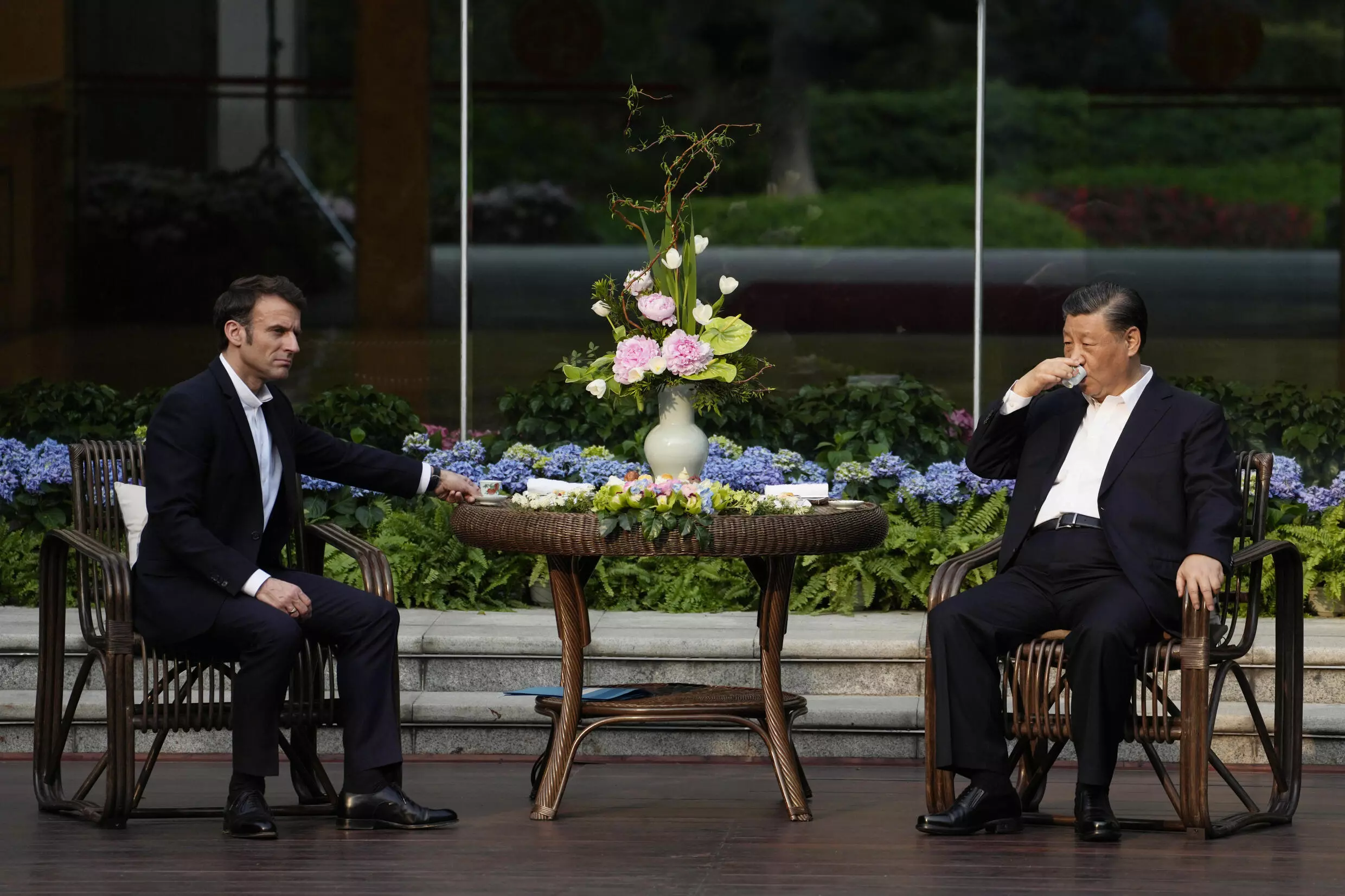 Macron après sa visite en Chine : «L'Europe doit réduire sa dépendance vis-à-vis des États-Unis » 