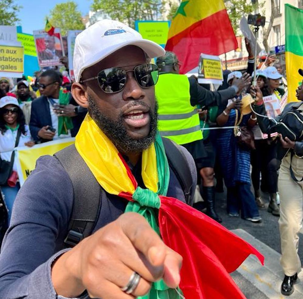Manifestations F24 à Paris : Le coordinateur de RV/ France, Aly BATHILY met en garde Macky Sall contre une éventuelle 3e candidature(vidéo)