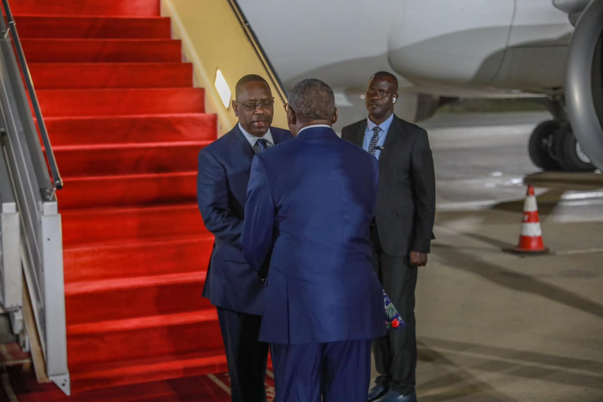 Macky Sall annonce son retour à Dakar