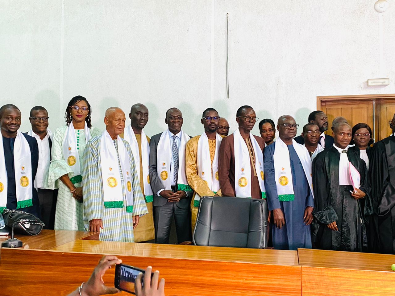 Prestation de serment de 23 nouveaux membres de l’ONES :  Me Amath Sow, plaide pour le respect du secret professionnel...