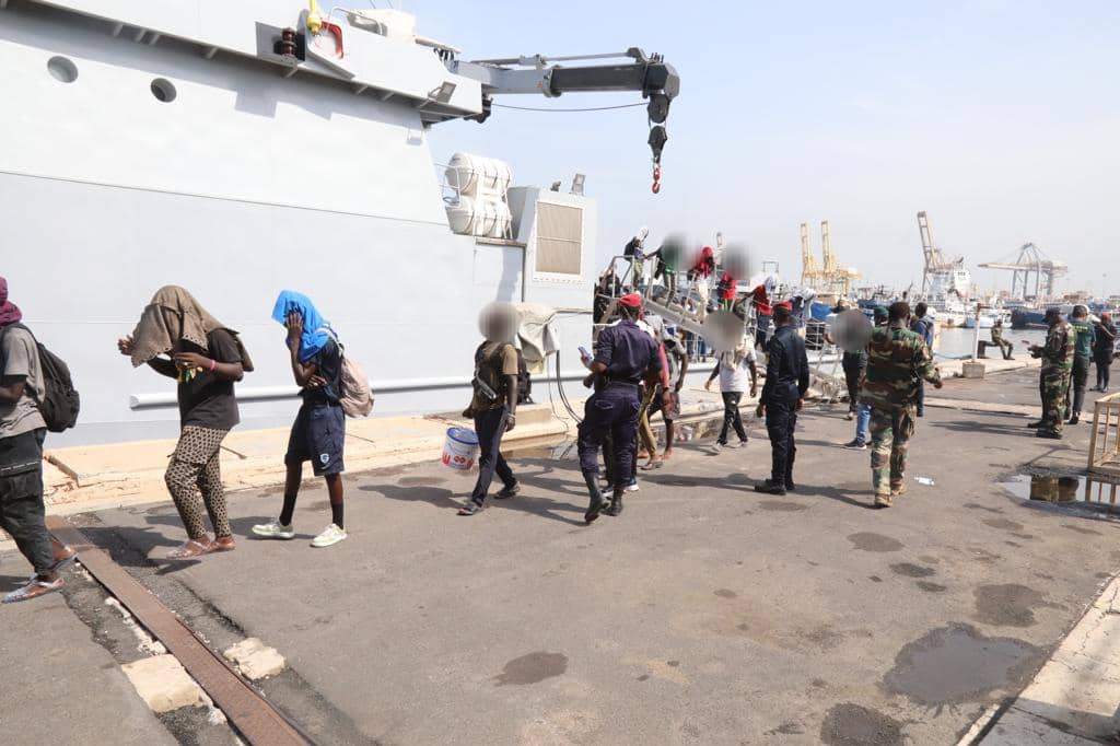 Au large de Dakar, une pirogue transportant 158 candidats à l'émigration irrégulière interceptée 