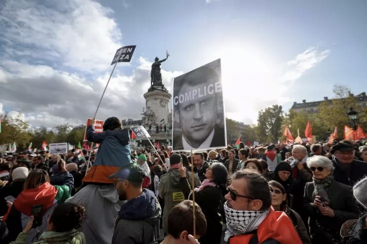 Une forte mobilisation à Paris pour dire "stop au massacre à Gaza"