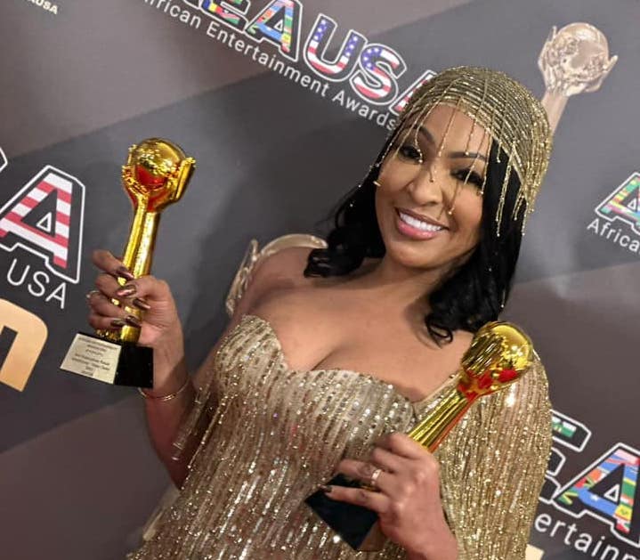 Aux États-Unis, Viviane obtient deux nouvelles distinctions