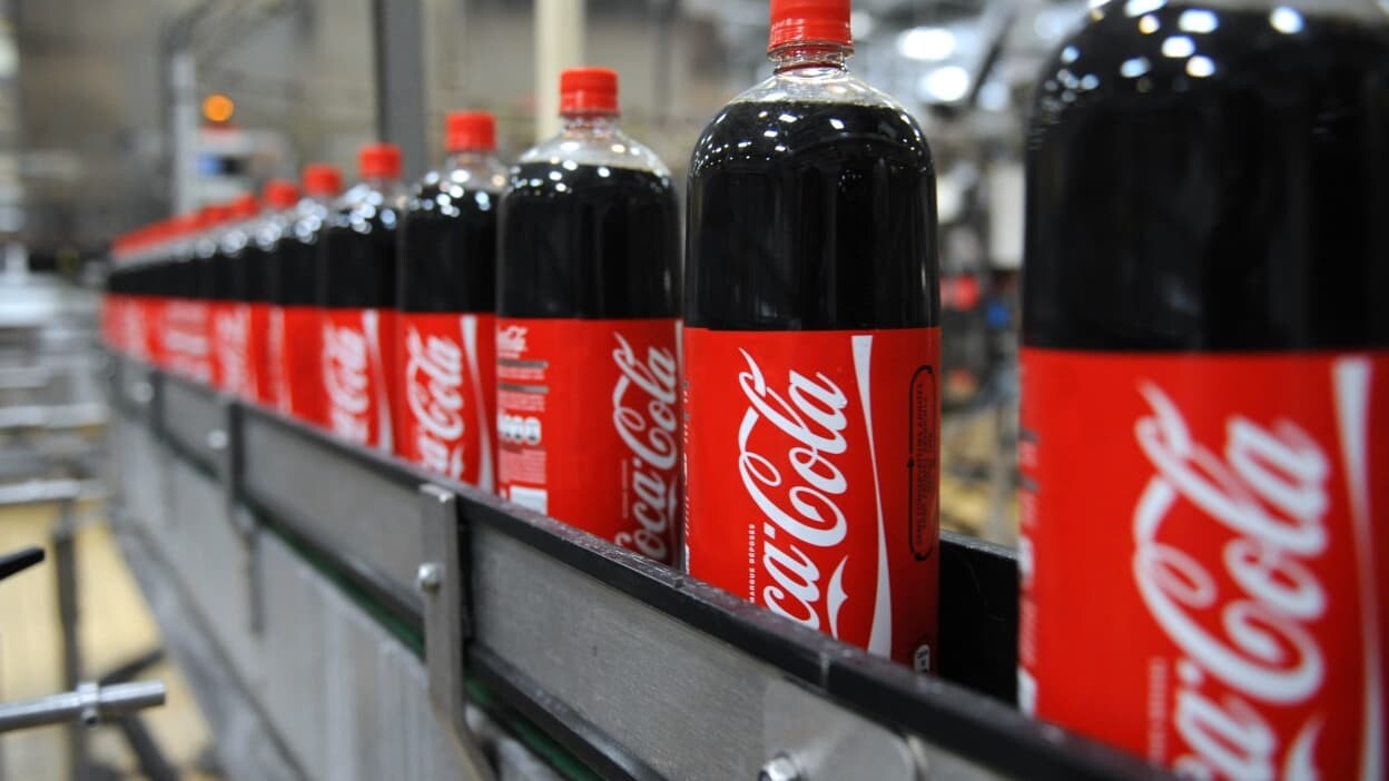 Augmentation du prix du sucre : le PDG de "Coca-Cola" demande des hausses de tarifs de 7%