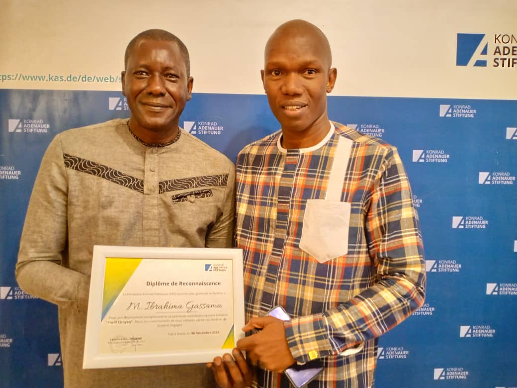 Profil de citoyen 2023 : Le journaliste Ibrahima Gassama honoré par la Fondation Konrad Adenauer