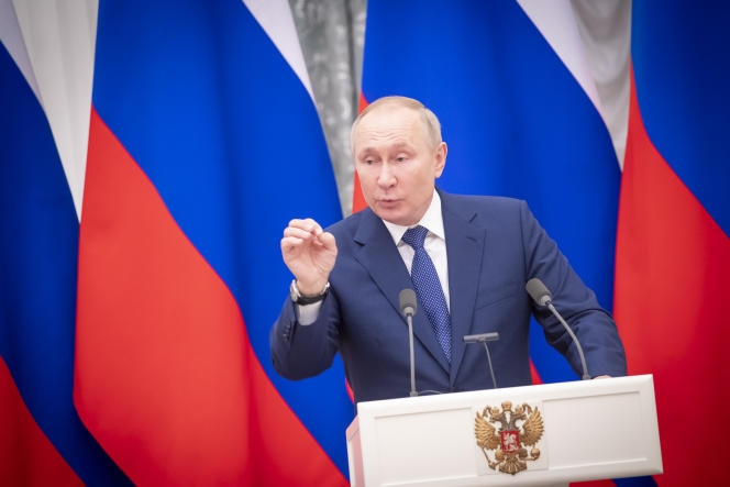 Poutine explique comment l'Occident voulait diviser et piller la Russie