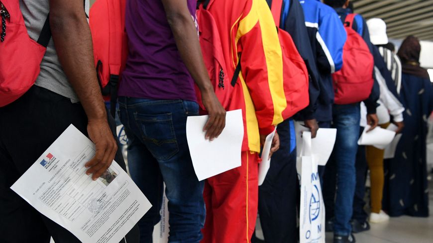 France: le Conseil constitutionnel censure largement la loi Immigration