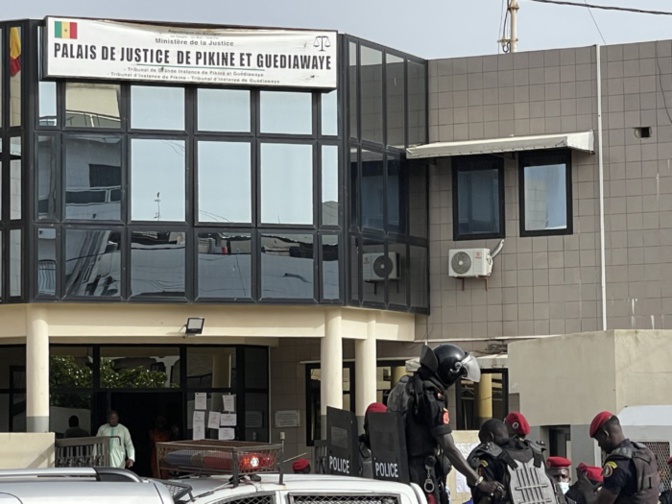  Tribunal  : Daouda Gueye (FRAPP) et ses camarades libres