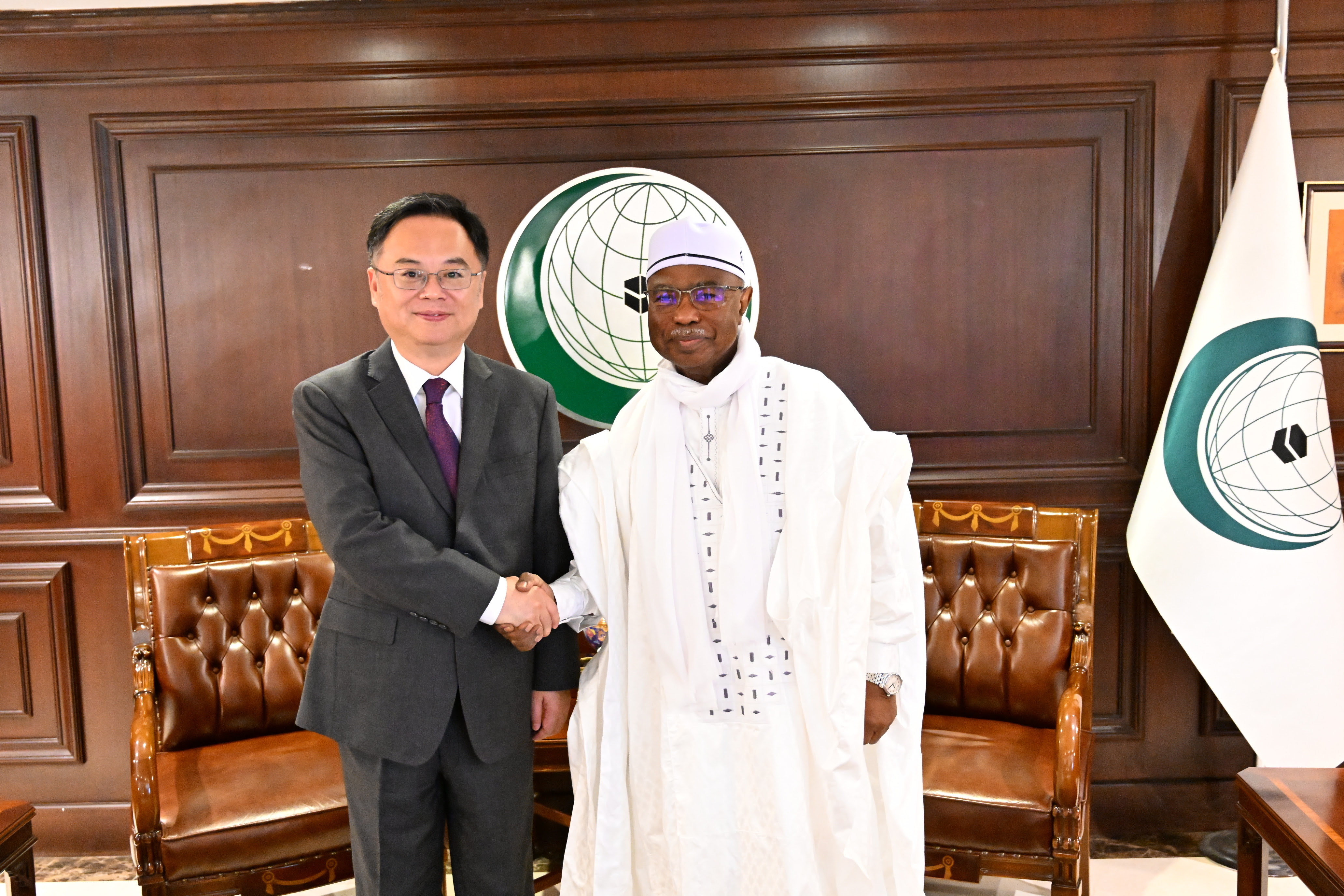Arabie Saoudite : L’Envoyé Spécial de la Chine auprès de l’OCI effectue une visite d’adieu au Secrétaire général