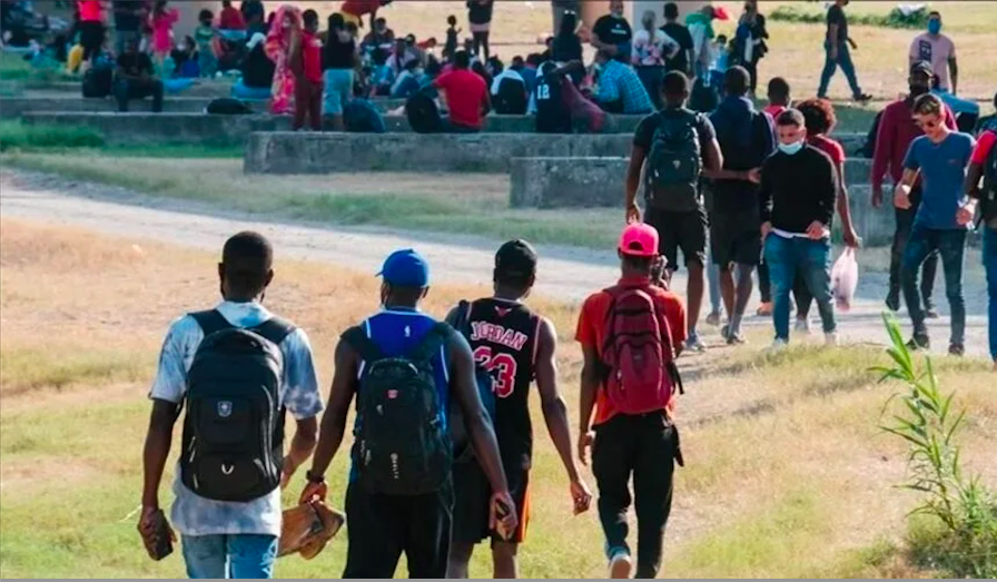 Royaume-Unis : les premiers vols de rapatriement de migrants vers le Rwanda démarreront...