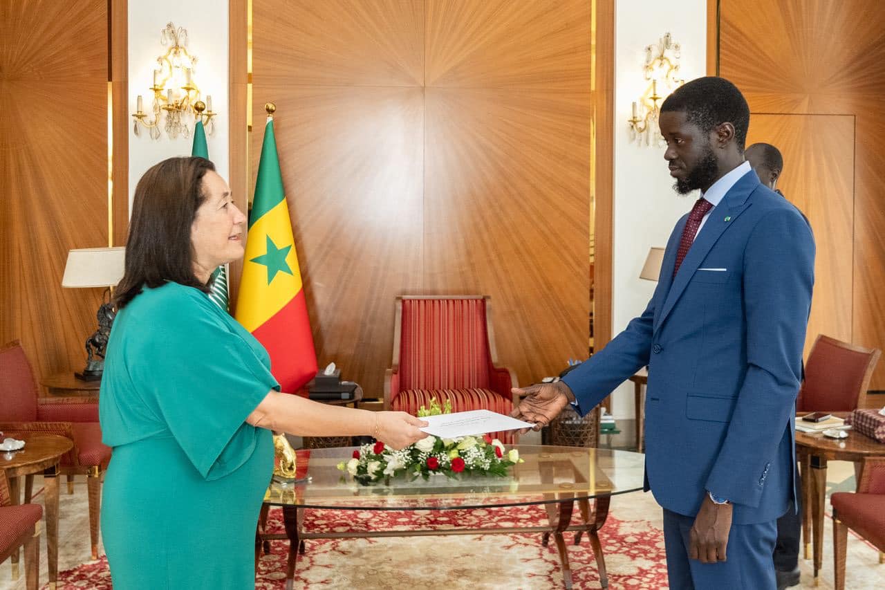 Renforcement des liens diplomatiques : Mme Maria Dolores Rios Peset présente ses lettres de créance au Sénégal