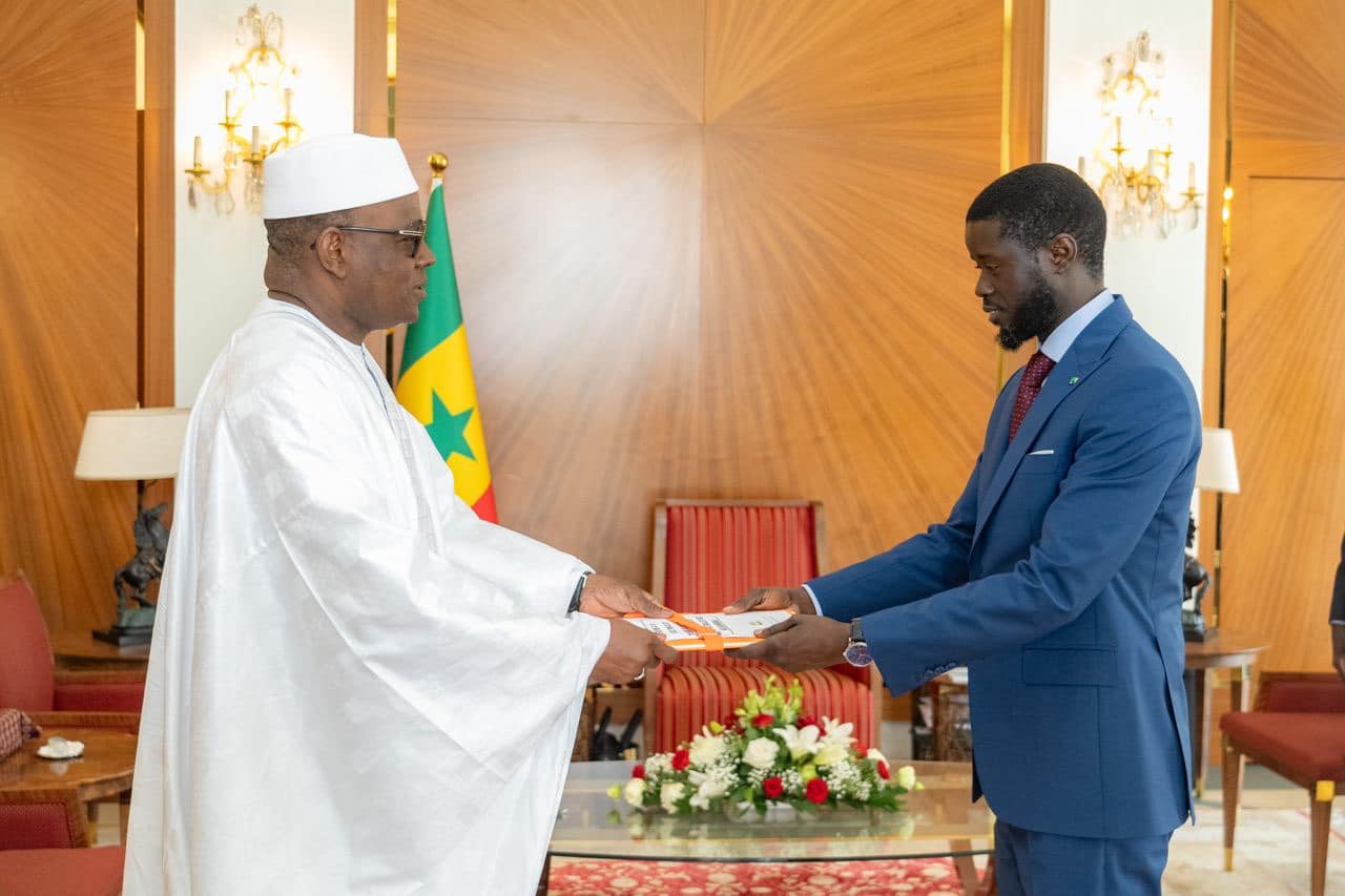 Renforcement des liens diplomatiques : Mamadou Haidara, Ambassadeur de la Côte d’Ivoire, présente ses lettres de créance au Sénégal"