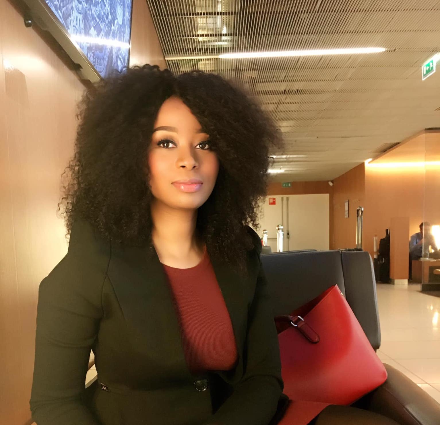 "Une fleur en hiver" : Adiouza enregistre à Paris