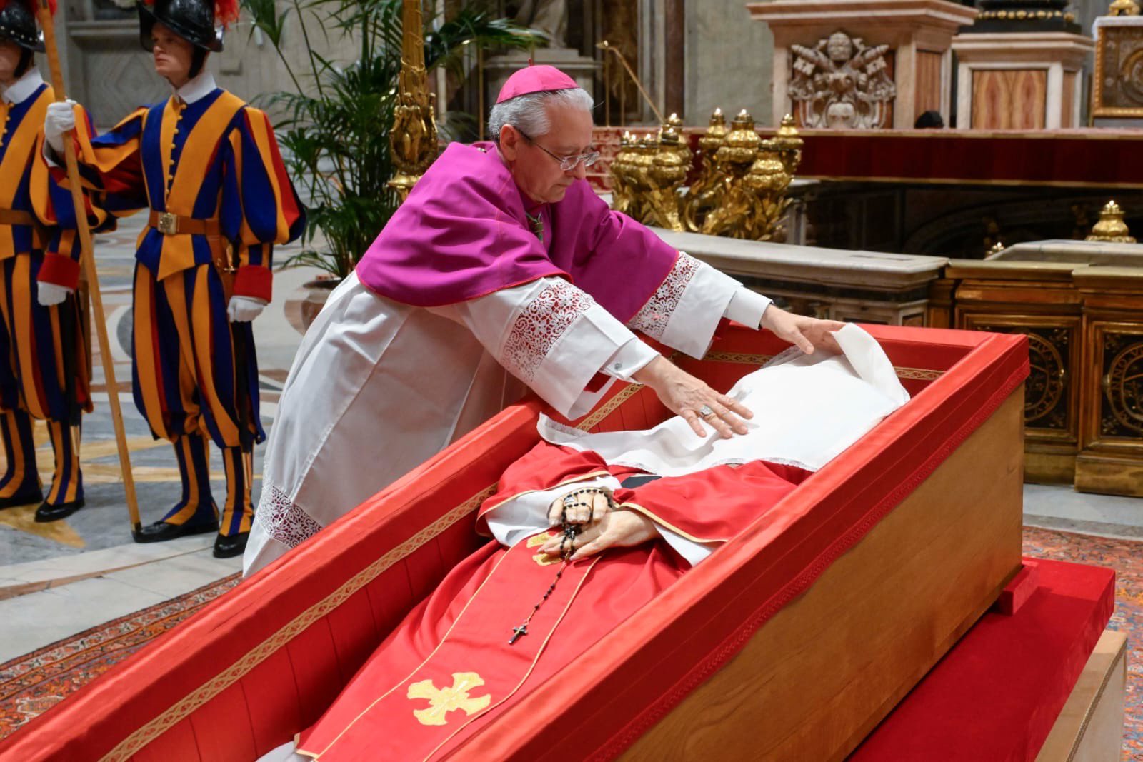 Inhume Rome : Le pape François inhumé à la basilique Sainte-Marie-Majeure