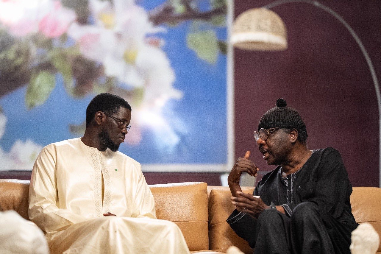 Diomaye chez Serigne Moustapha Sy Al Makhtoum pour...