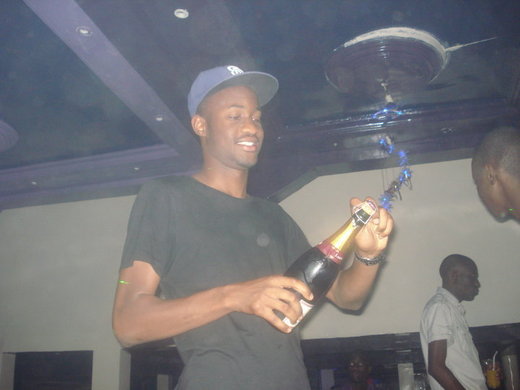 Trafic de drogue et tentative de corruption : Dame Amar et ses complices surpris en pleine soirée « Trap »