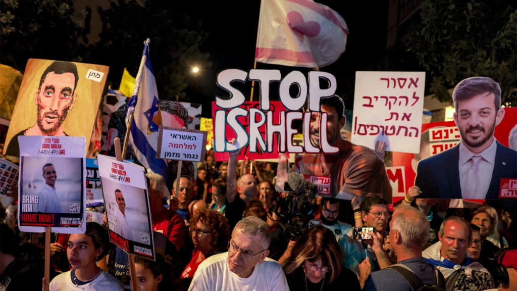 Israël : des milliers de manifestants réclament la fin de la guerre à Gaza