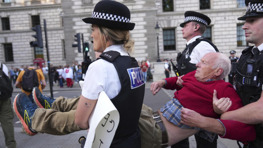 Désobéissance civile à Londres : des arrestations massives pour défendre la Palestine