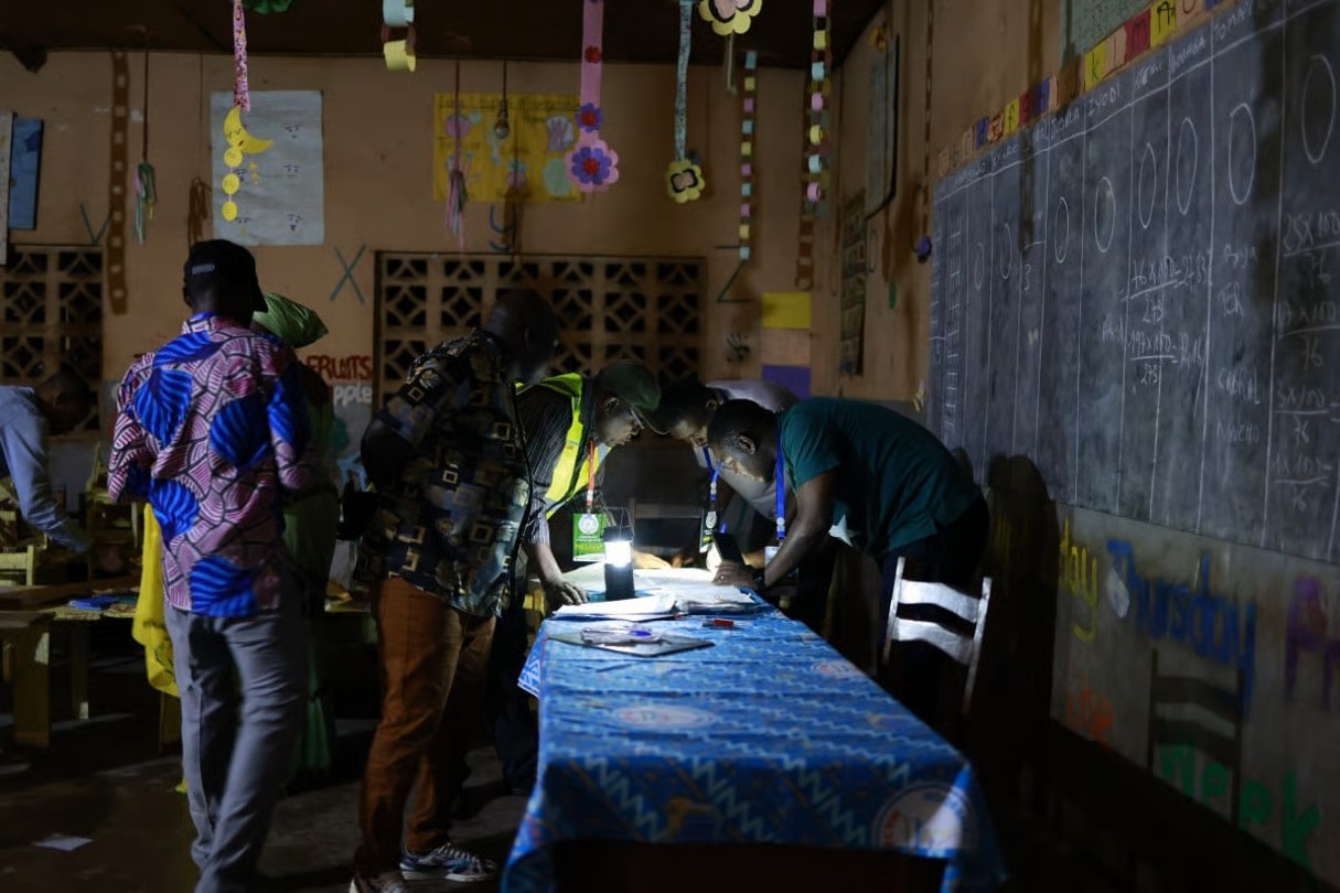 Présidentielle au Cameroun : le duel entre Biya et Bakary se précise