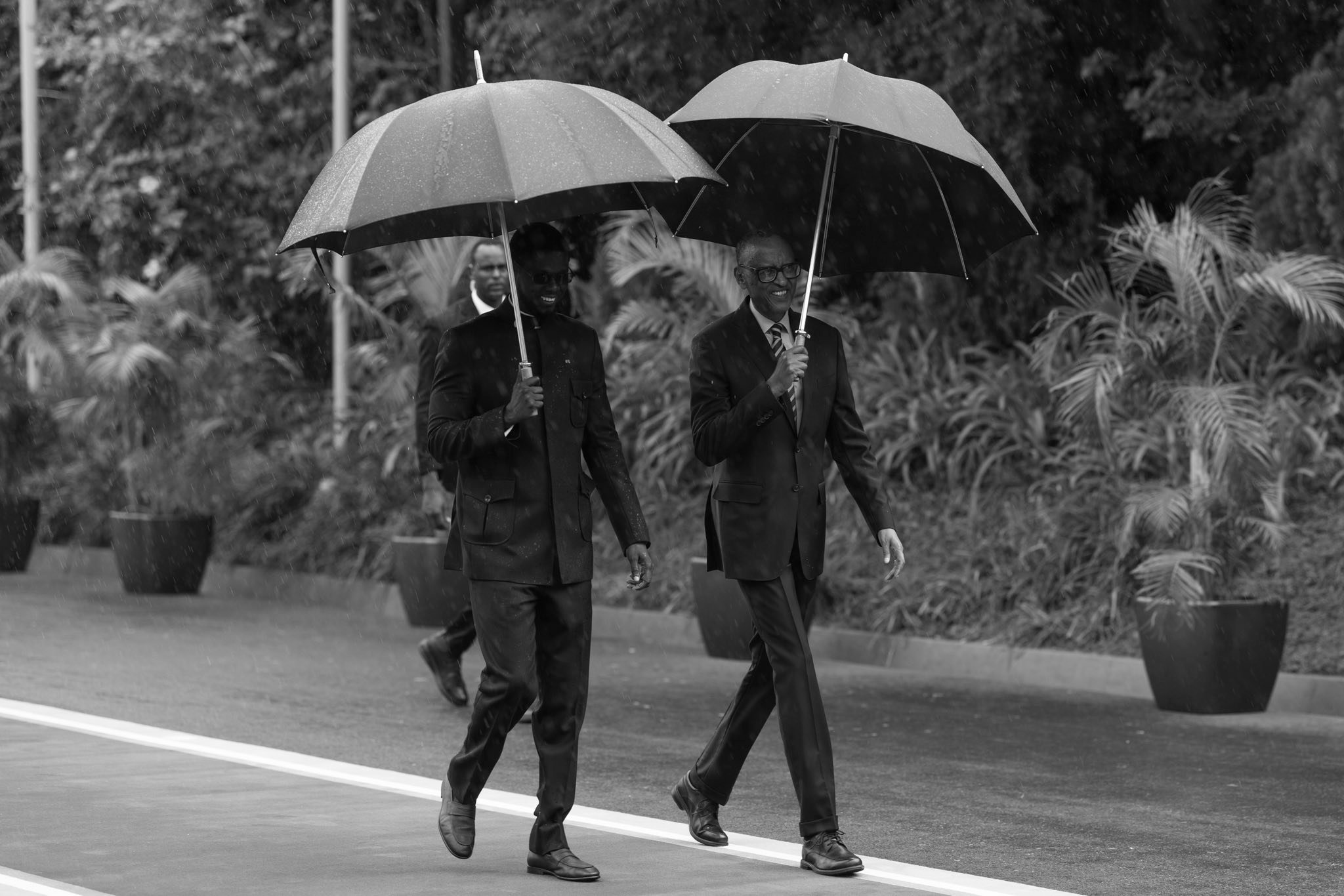 Kagame a accueilli ce matin, au prestigieux village Urugwiro, le Président Bassirou Diomaye Faye