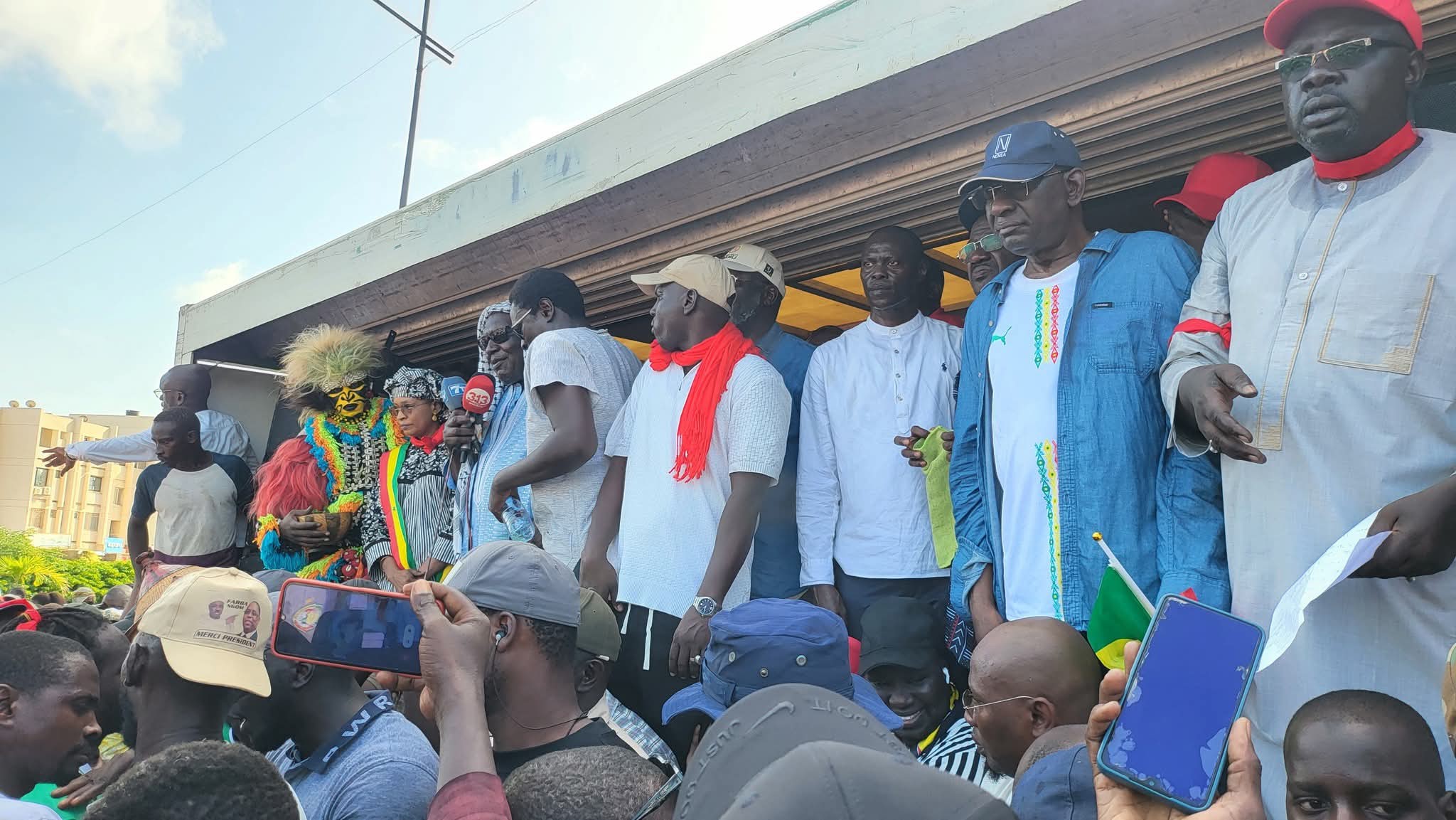 « Arrêter la souffrance des Sénégalais » : l’appel de Pape Malick Ndour et CIE