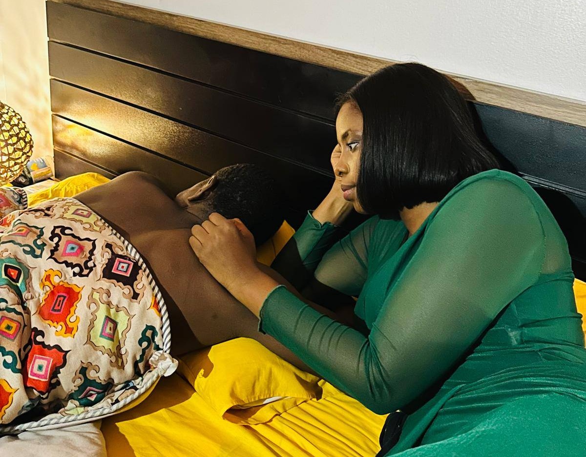 Gabrielle Kane surprend : « Il faut parfois regarder dormir les hommes… »