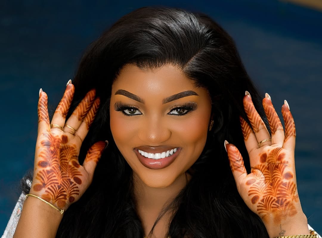 Joie, amour et positivité : Iam Jarrah illumine la scène avec “Mbecté”