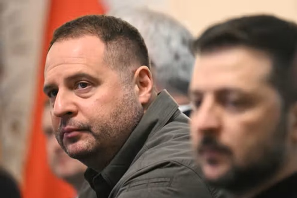 Enquête anticorruption : Zelensky se sépare de son puissant chef de cabinet