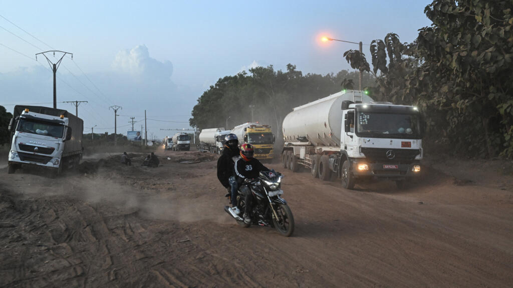 Mali : reprise des attaques jihadistes, 15 camions-citernes incendiés près de Bougouni